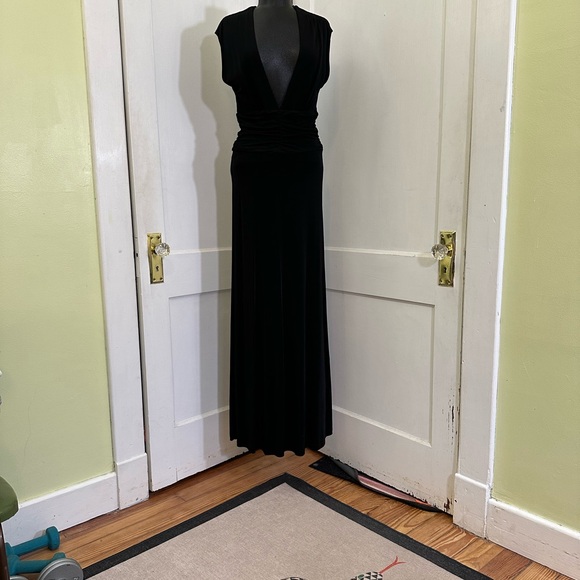 H&M Madonna Glam Black Sleeveless Maxi Dress - Picture 7 of 7